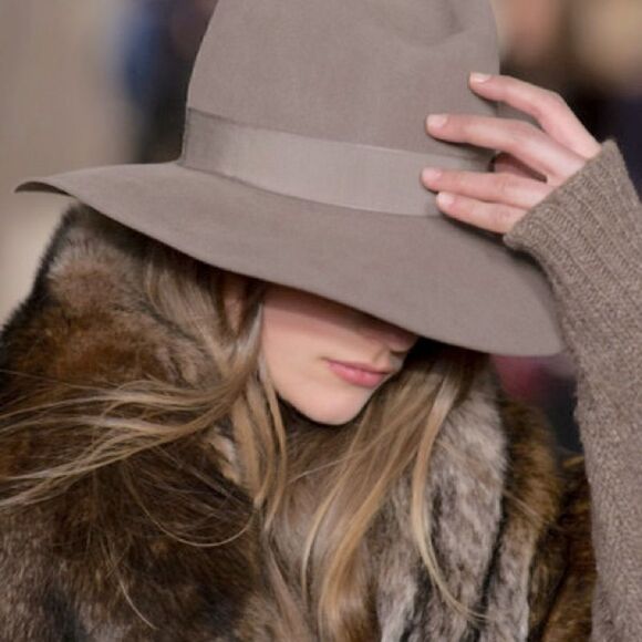 Ralph Lauren Fall 2015 Runway Collection Lamb Suede & Crushed Velvet Blouse - Picture 10 of 16